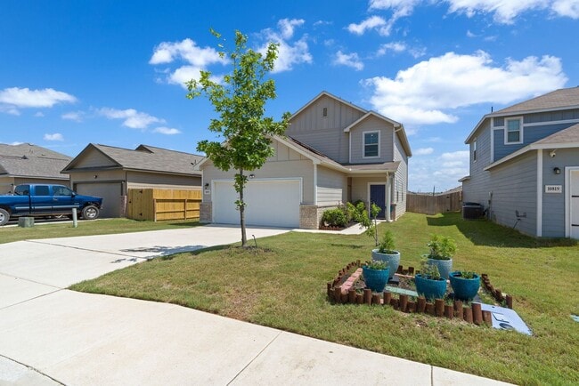 Photo - Stylish 4-Bedroom Home with Solar & Game Room - Realtor Commission: $600