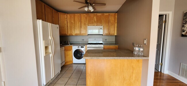 Photo - 3846 25th Ave Unidad 6