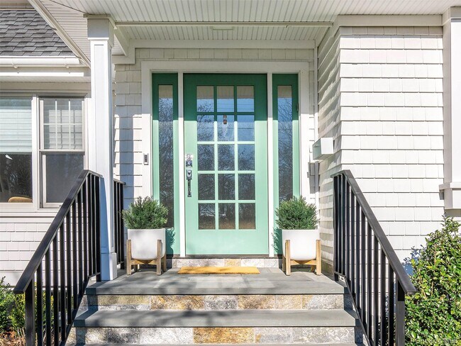 Photo - 27 Pine St