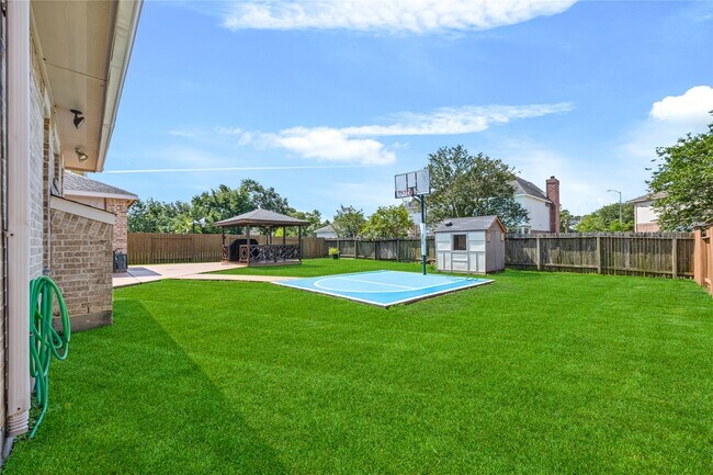 Photo - 8127 Edenwood Dr