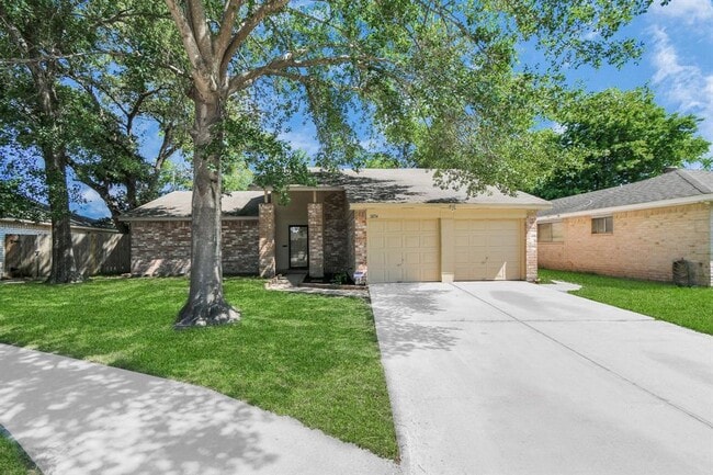 Photo - 13734 Cologne Dr Casa