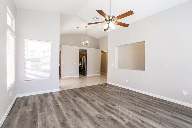 Photo - 3565 Scottsbluff St