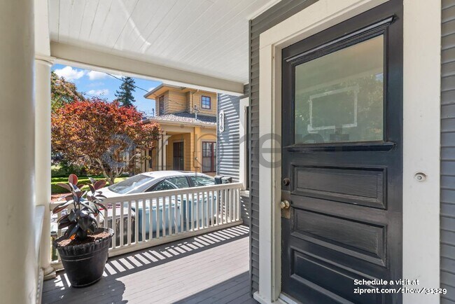 Photo - 216 Emerson St