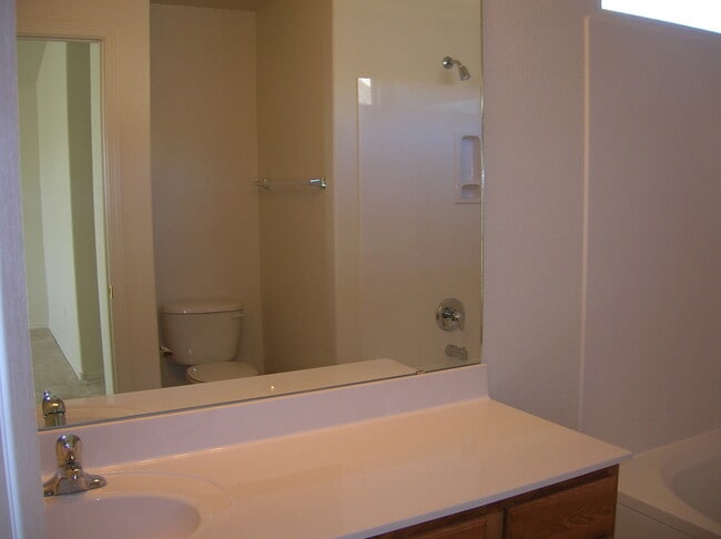 Photo - 3316 Crimson Rose Ln SW