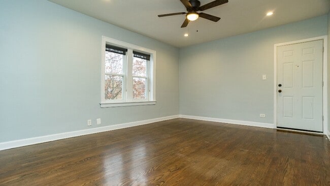 Photo - 3320 N Leclaire Ave Unit 2N