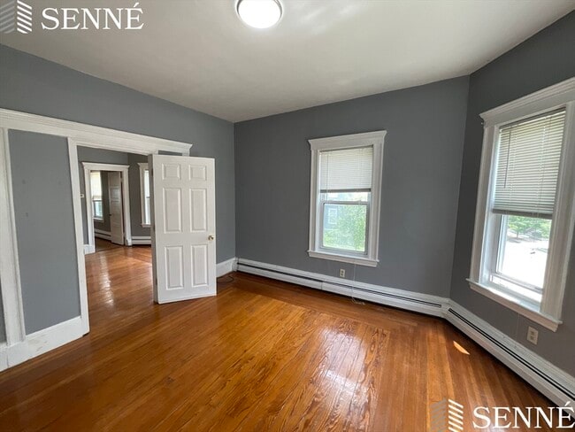 Building Photo - 97 Morrison Ave Unit #2