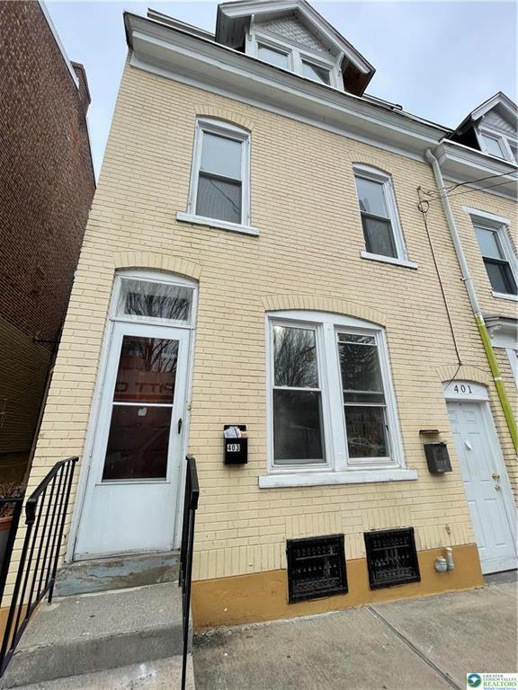 Photo - 403 N Eighth St