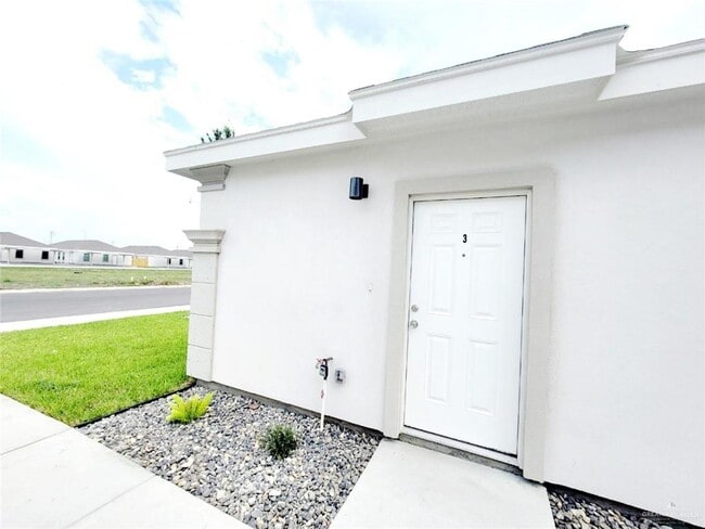 Photo - 19 Swallow Ave Unit 3