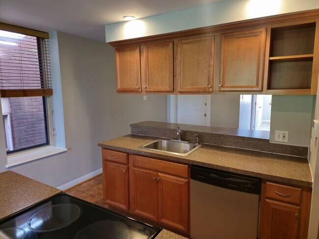 Photo - 4910 Washington Ave Unidad #2