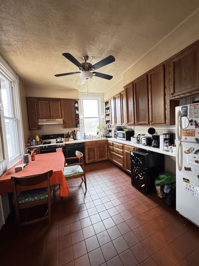 Photo - 3-Bedroom Student House – Available August 1st, 2026