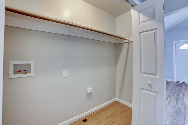 Photo - N Lewis Pl Triplex Unit 1347 N Lewis Place