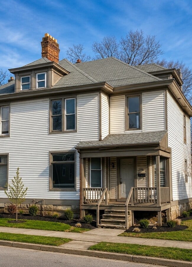 Building Photo - 292-296 S Ohio Ave