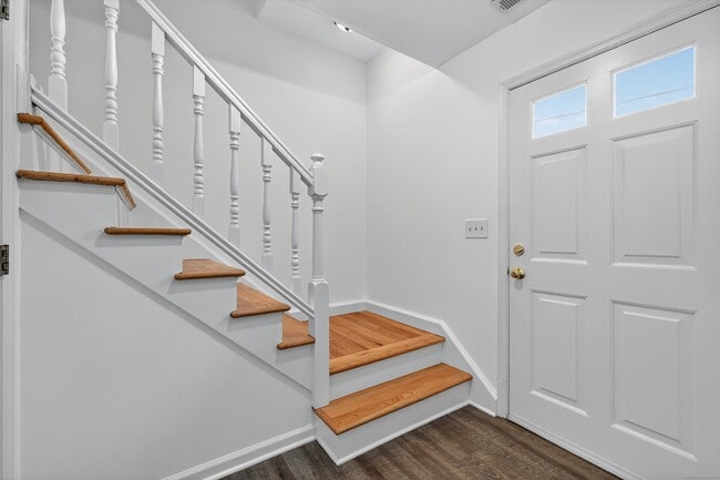 Photo - 55 Locust St Unit B