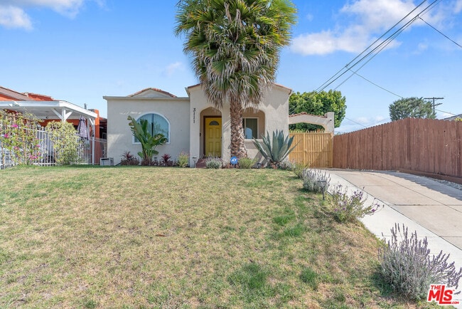 Photo - 3111 W 69th St Casa