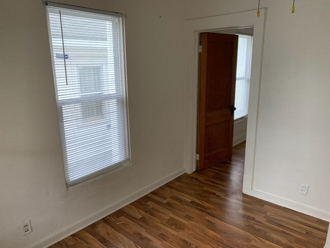 Photo - 3 or 4 bedroom (3 bedrooms+ bonus room) House in Rum Village