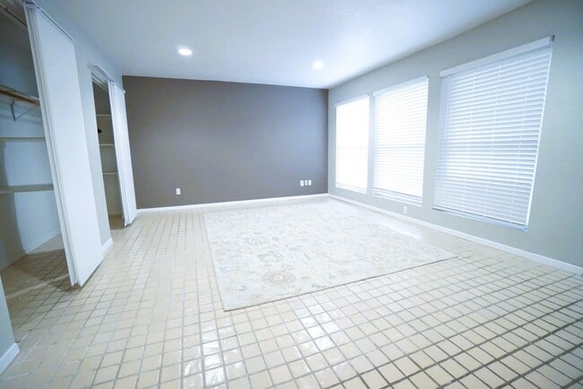 Photo - 6008 Inwood Dr