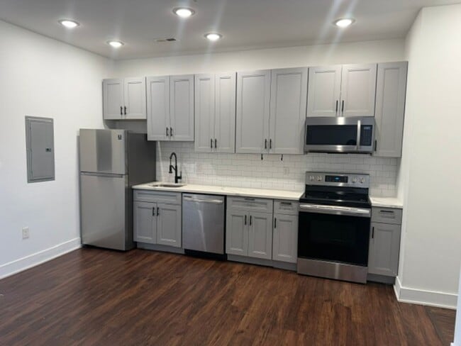 Building Photo - 3213 W Susquehanna Ave
