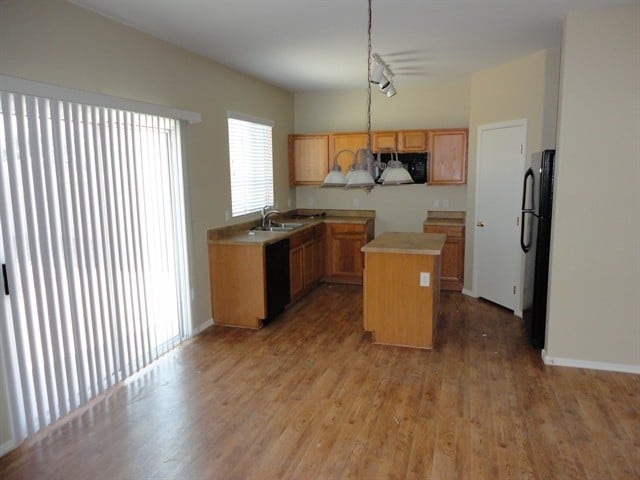 Photo - 1521 S 122nd Ave