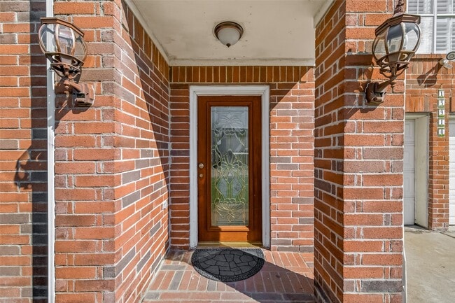 Photo - 15910 Clayton Bend Dr