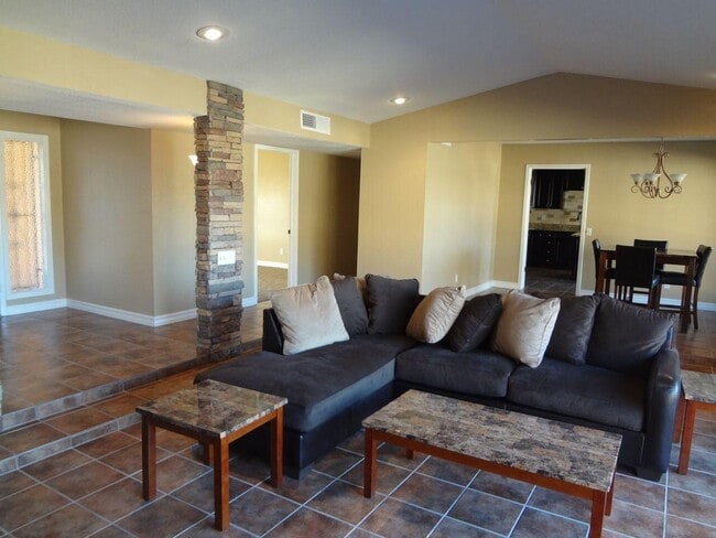 Photo - 320 Barbaree Dr
