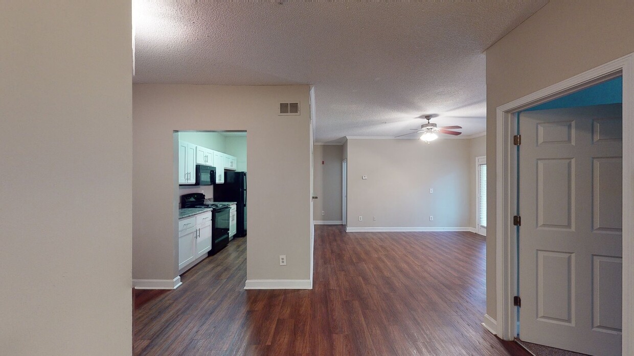 Photo - The 1800 at Barrett Lakes Apartments