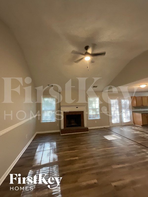 48 Moody Farm Rd
