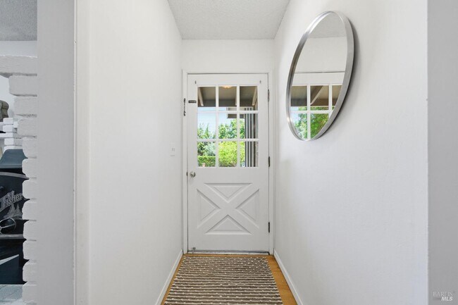 Photo - 1121 Valley View St