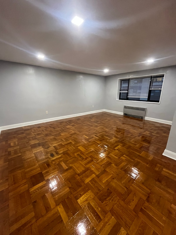 Building Photo - 56 S Munn Ave Unit 2D