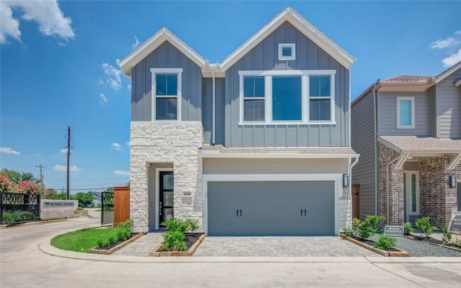 Building Photo - 1204 Kiefer Hill Way