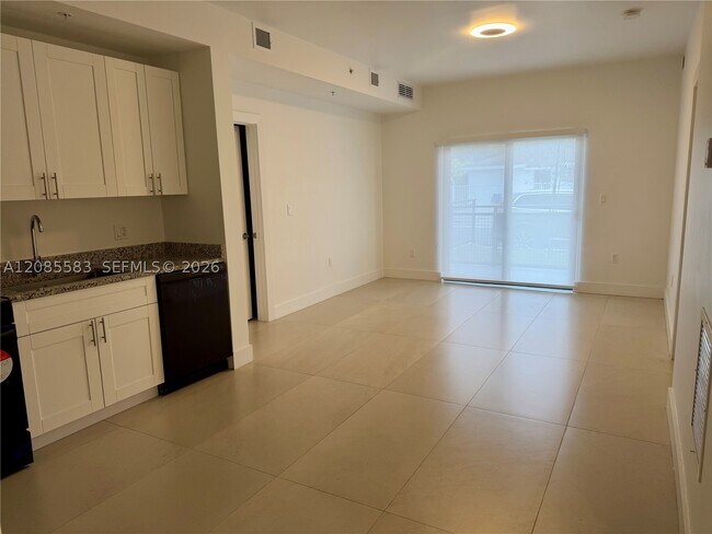 Photo - 2641 NW 24th Ct Unit 301