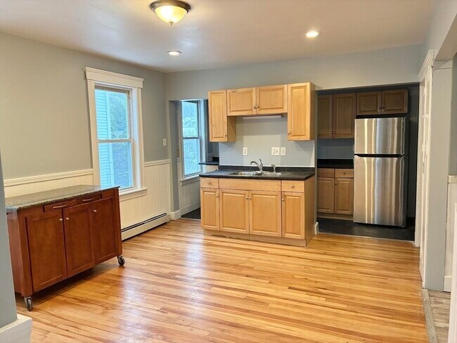 Photo - 51 Catharine St Unit 2