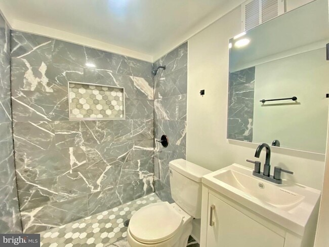 Photo - 2236 Cedar St