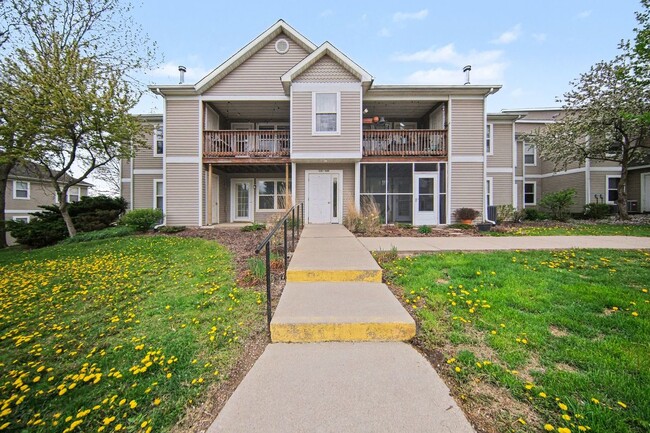 Photo - 1305 Millbrook Trail