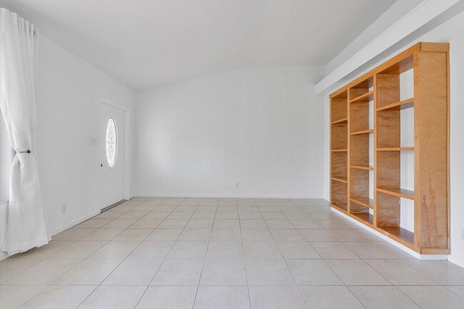 Photo - 1353 SE 7th Ct