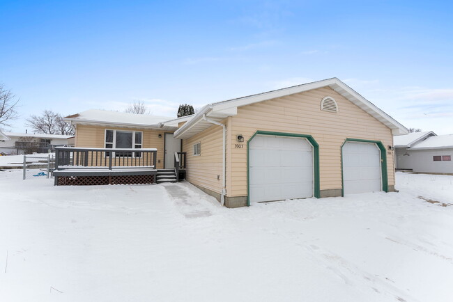 Photo - 3907 S Terry Ave Townhome