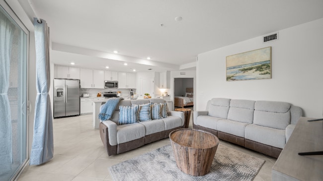 Building Photo - 14221 Heritage Landing Blvd