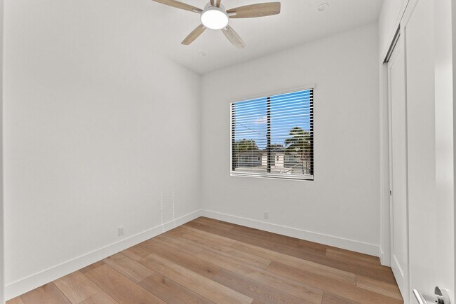 6946 Glidden St Unit 6946 - 203