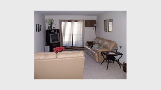 East Manor Apartments