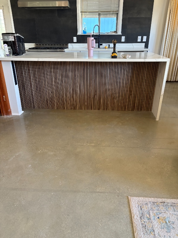 Photo - 228 Topaz St