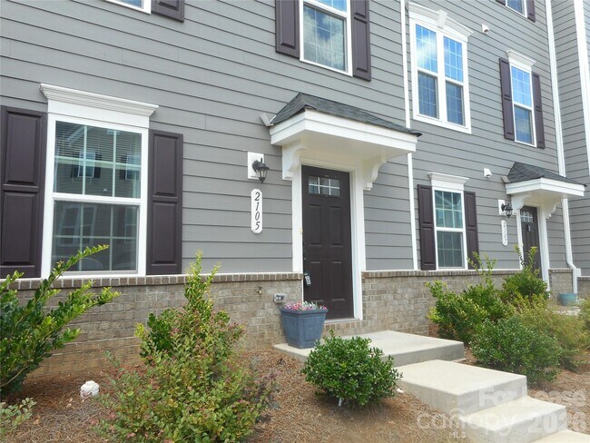 Photo - 2105 Autumn Olive Ln