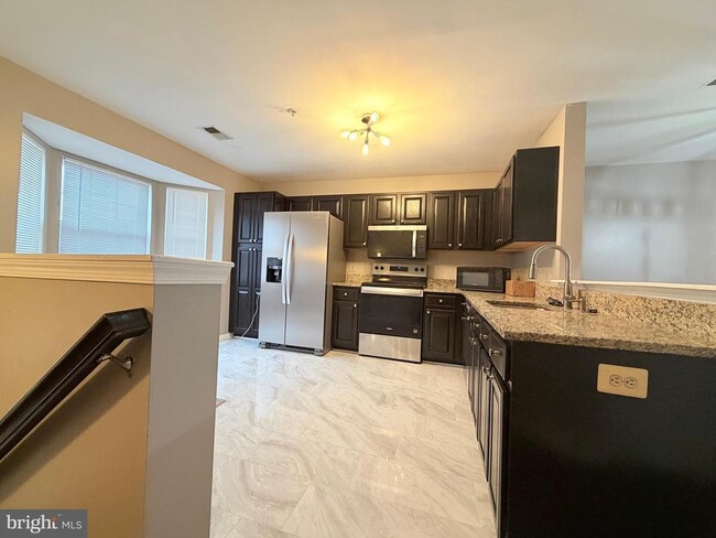 Photo - 4805 Cowslip Ct