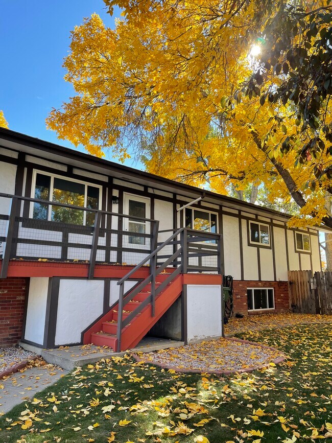 Photo - 1430 W 25th St