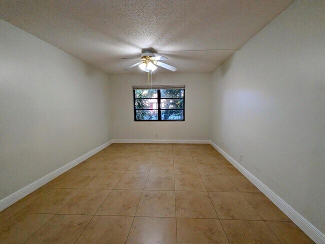 Photo - 3119 Oakland Shores Dr Unit C110