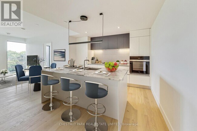 Photo - 1414 Bayview Ave Unit 404