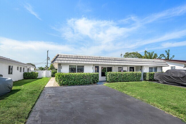Photo - 231 SW 6th St