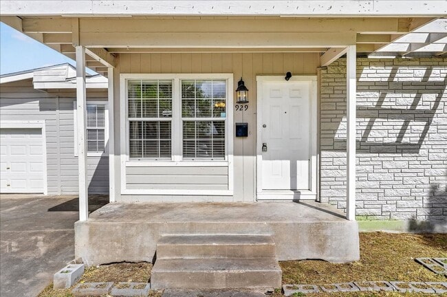 Photo - 929 Ashland Dr