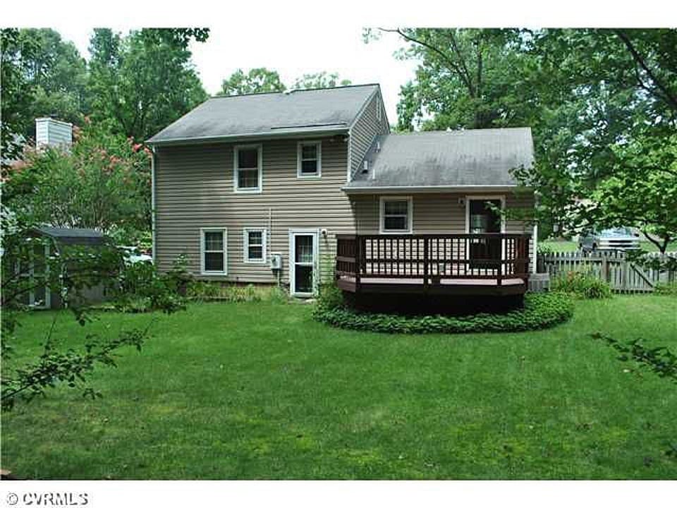 Photo - 4 BR/ 2 BA Spacious Glen Allen Tri-level. Available 12/15!