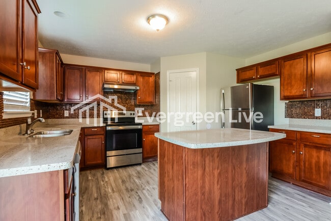 Photo - 1120 Sedgehill Ln