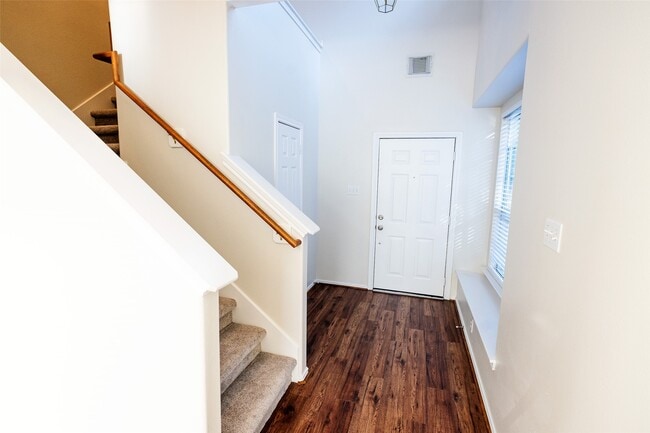 Photo - 11 Summer Haze Cir Rental