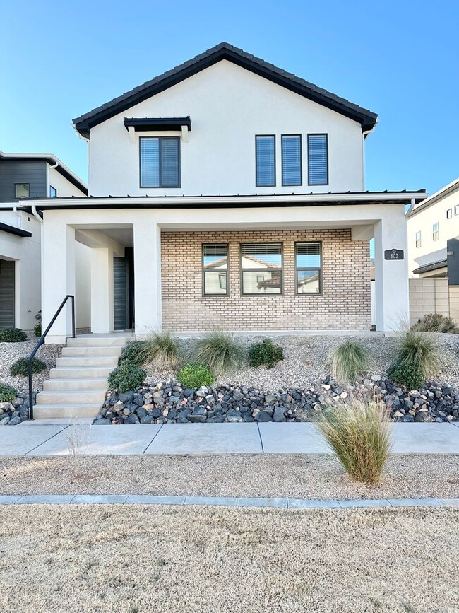 Desert Color Home! - Desert Color Home!